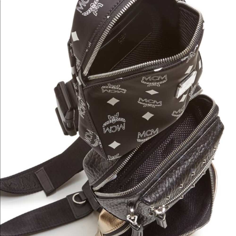 MCM sling Bag - Picture 4 of 6